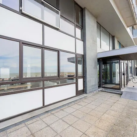 In Near North Sea Apartment *